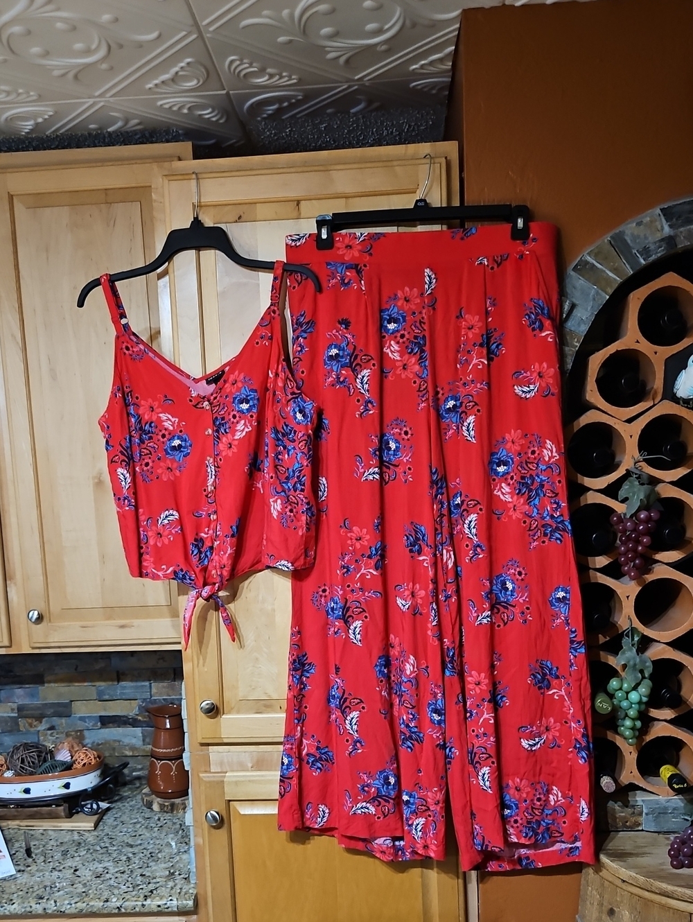 Torrid Red Blue Pink Floral Tank Top & Wide Leg Pants Two Piece Set Outfit